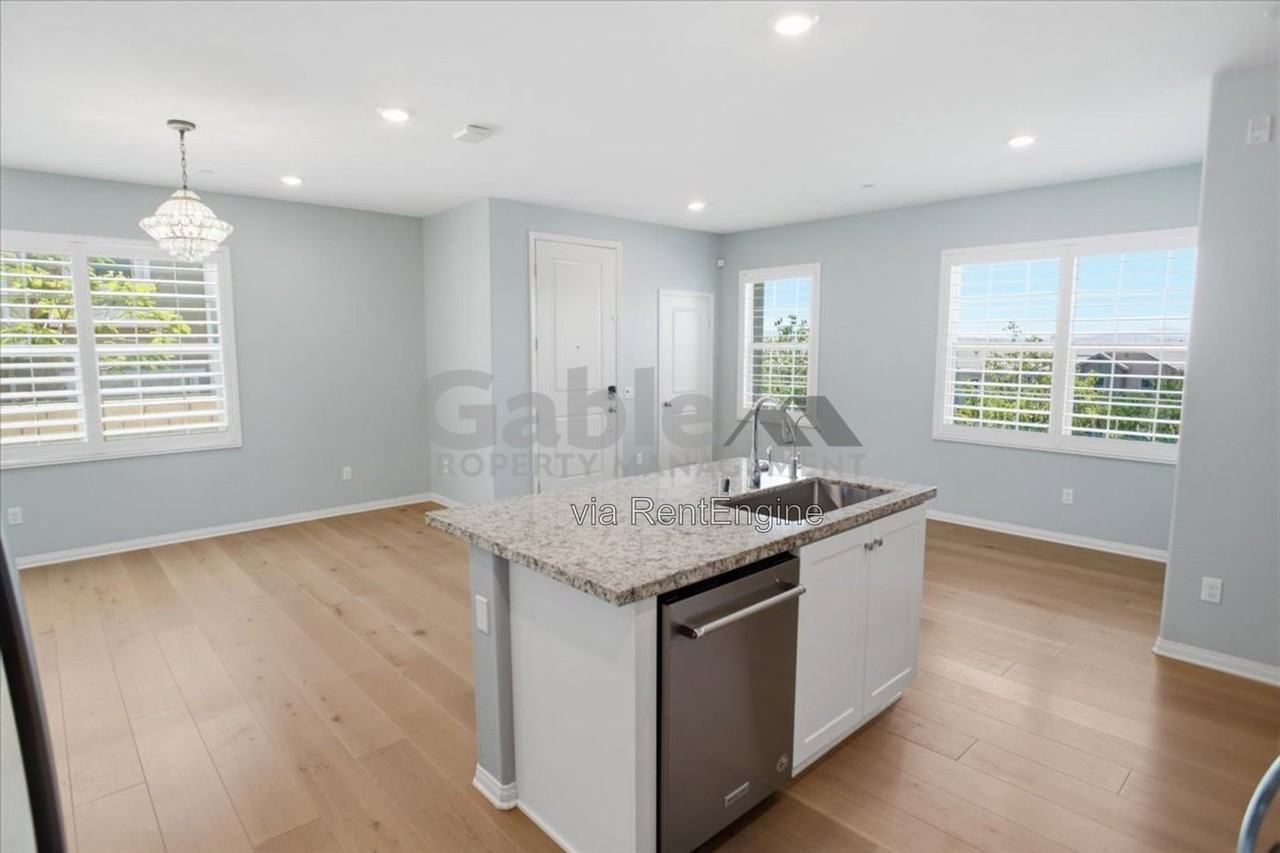 26425 Choral Ln - Photo 4 of 22