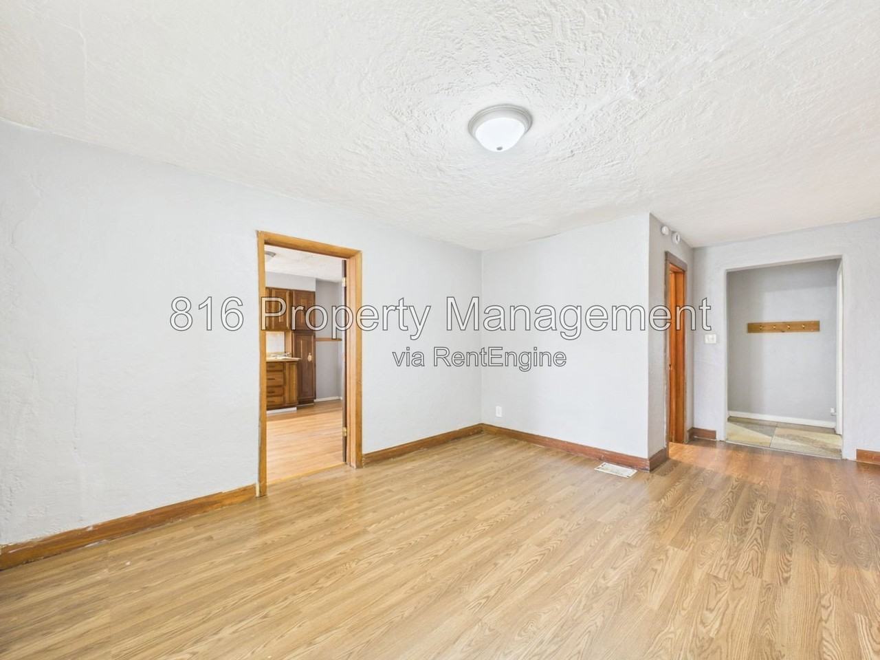426 Wabash Ave #C - Photo 5 of 22