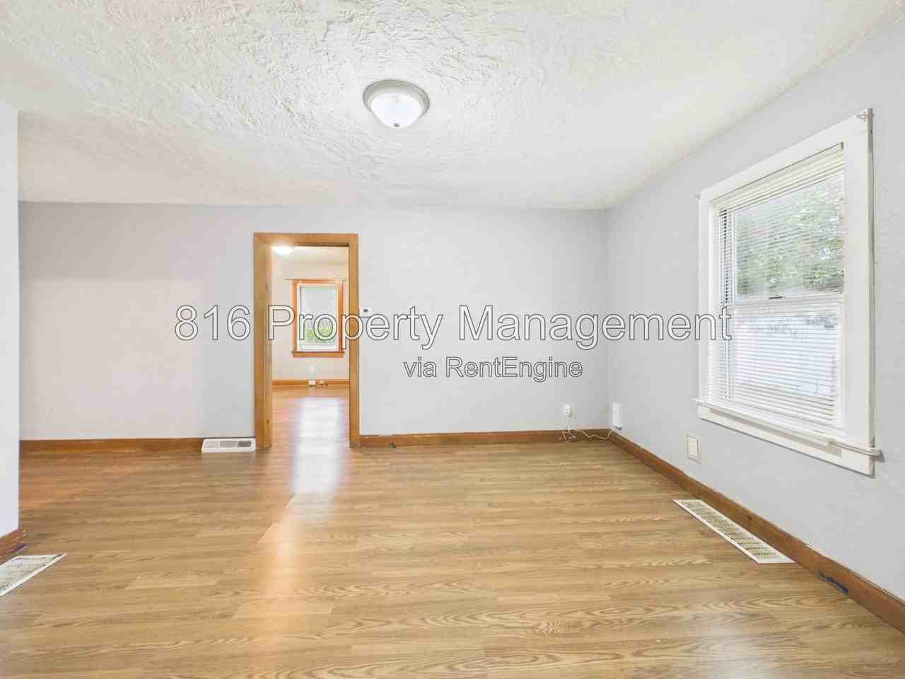 426 Wabash Ave #C - Photo 6 of 22