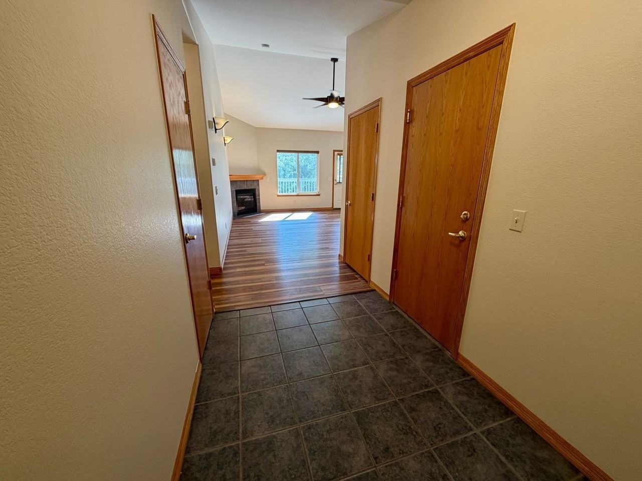 1702 70th Ave - Photo 6 of 34