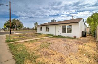2539 N 39th Ave - Photo 1 of 1