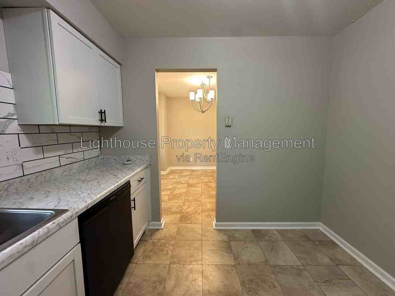 120 Heather Hills Dr - Photo 3 of 17