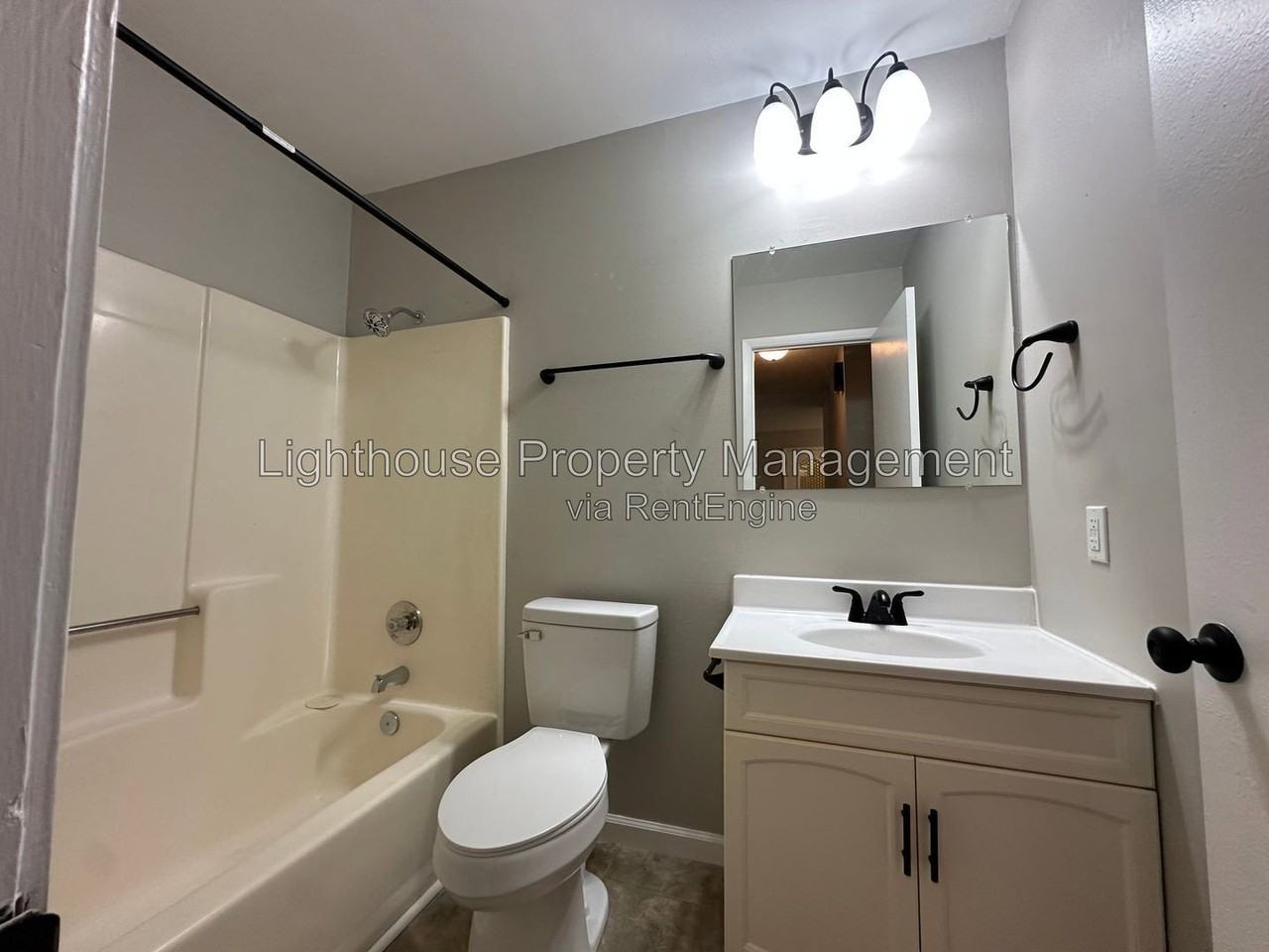 120 Heather Hills Dr - Photo 7 of 17