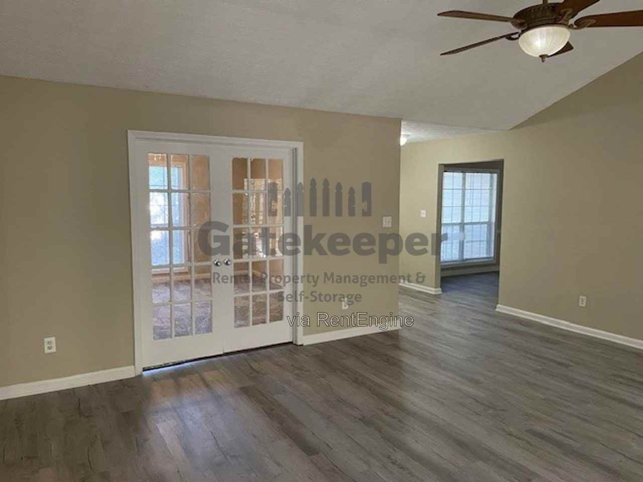 385 Burch Rd - Photo 4 of 18
