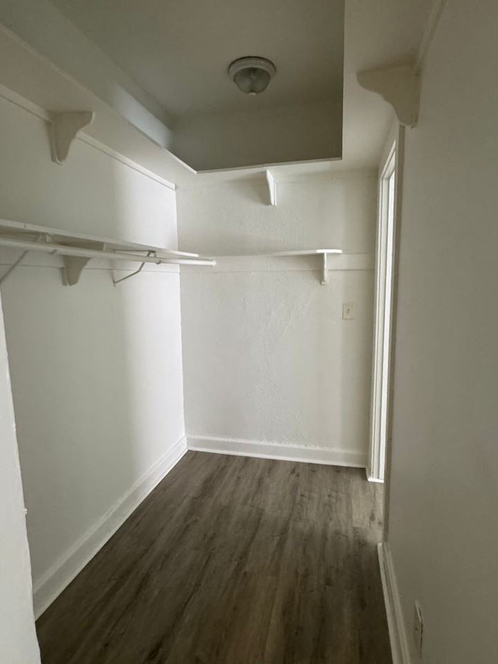 718 S Alvarado St #302A - Photo 2 of 4