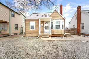 featured image of 13056 Pullman St