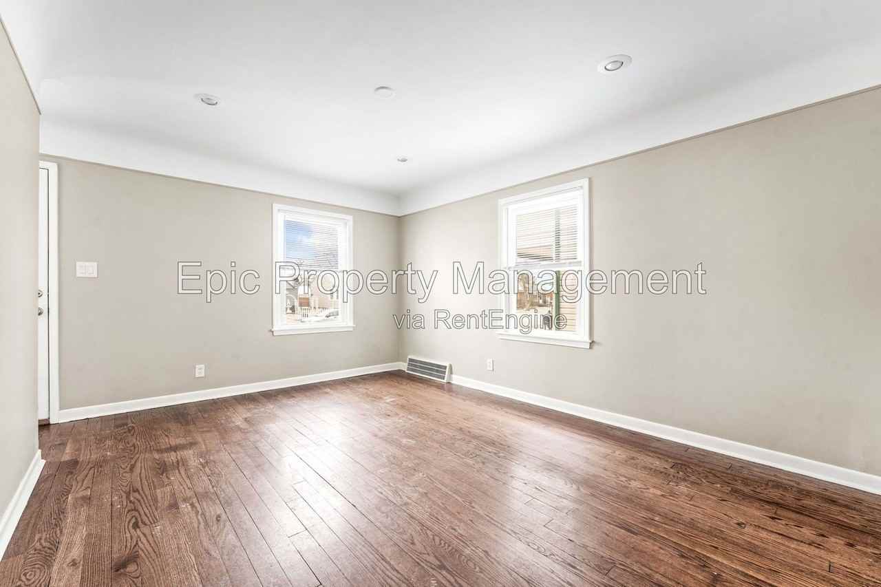13056 Pullman St - Photo 5 of 15