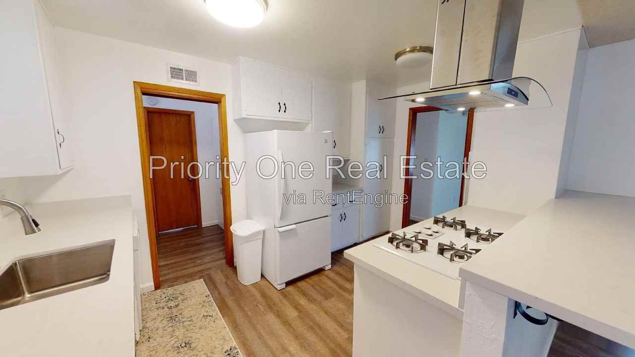 3649 Antiem St - Photo 4 of 19
