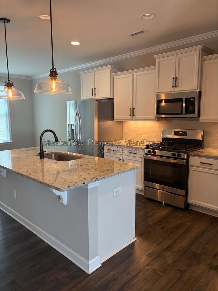 727 Carraway Garden Dr - Photo 2 of 24