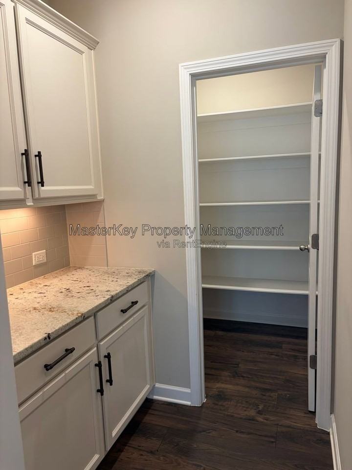 727 Carraway Garden Dr - Photo 4 of 24