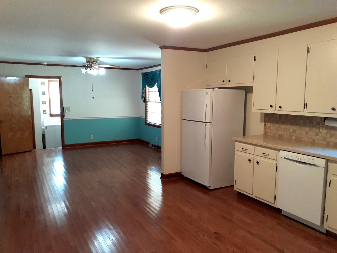 707 Cathy Ct - Photo 6 of 37