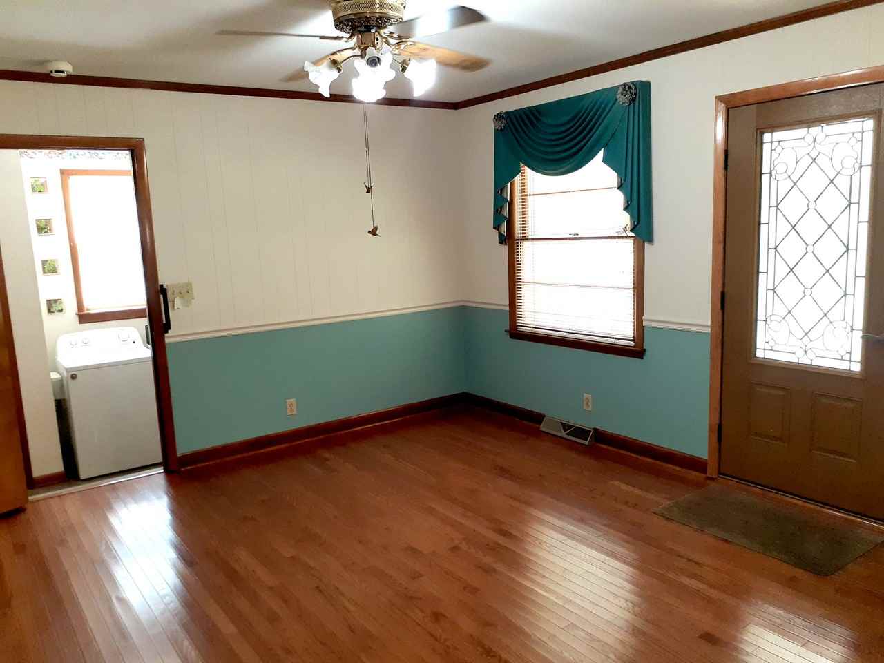 707 Cathy Ct - Photo 7 of 37