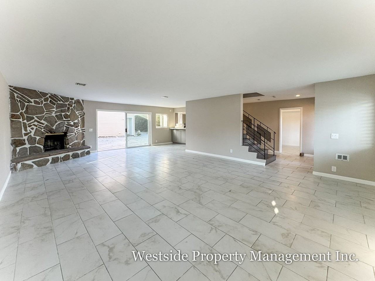 8100 W 83rd St - Photo 2 of 33