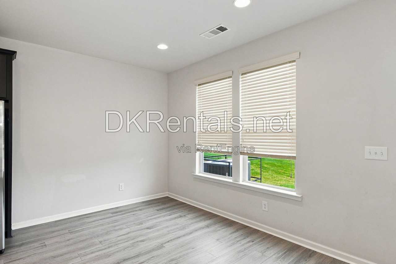 2813 Aiden Ct - Photo 4 of 20
