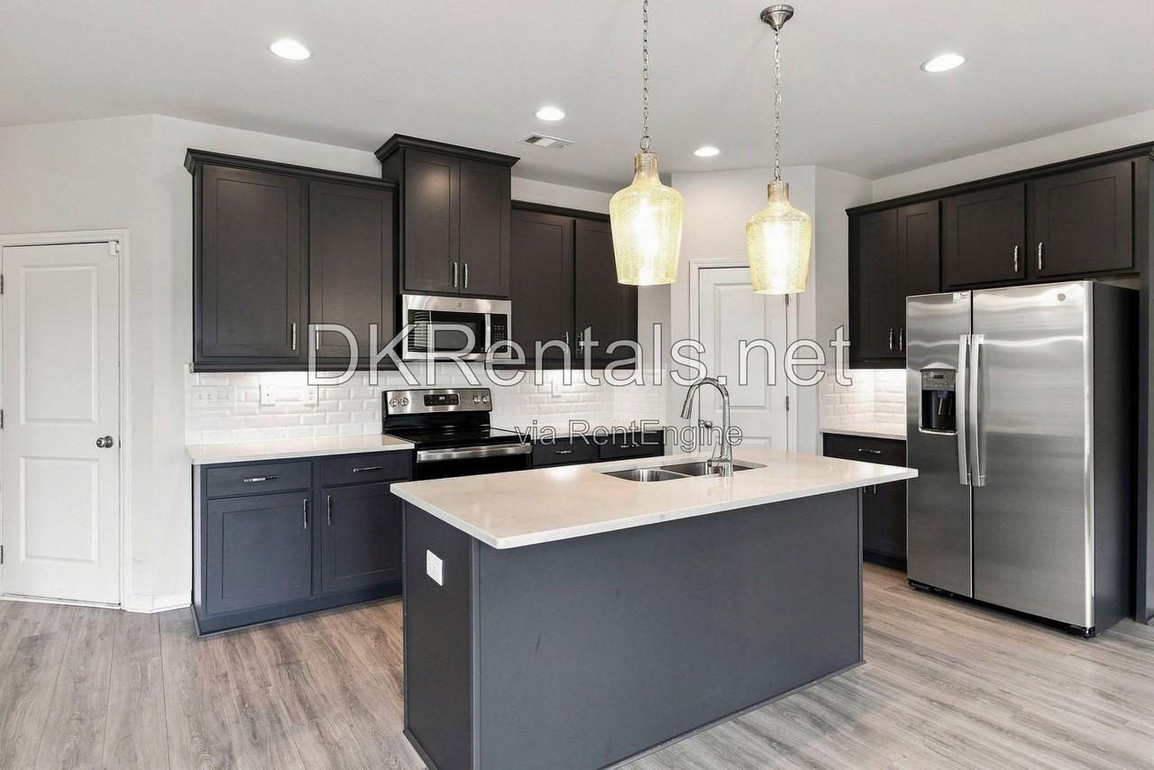 2813 Aiden Ct - Photo 6 of 20