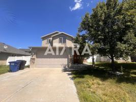 featured image of 754 N Stonne Ln