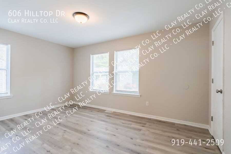 606 Hilltop Dr - Photo 7 of 50