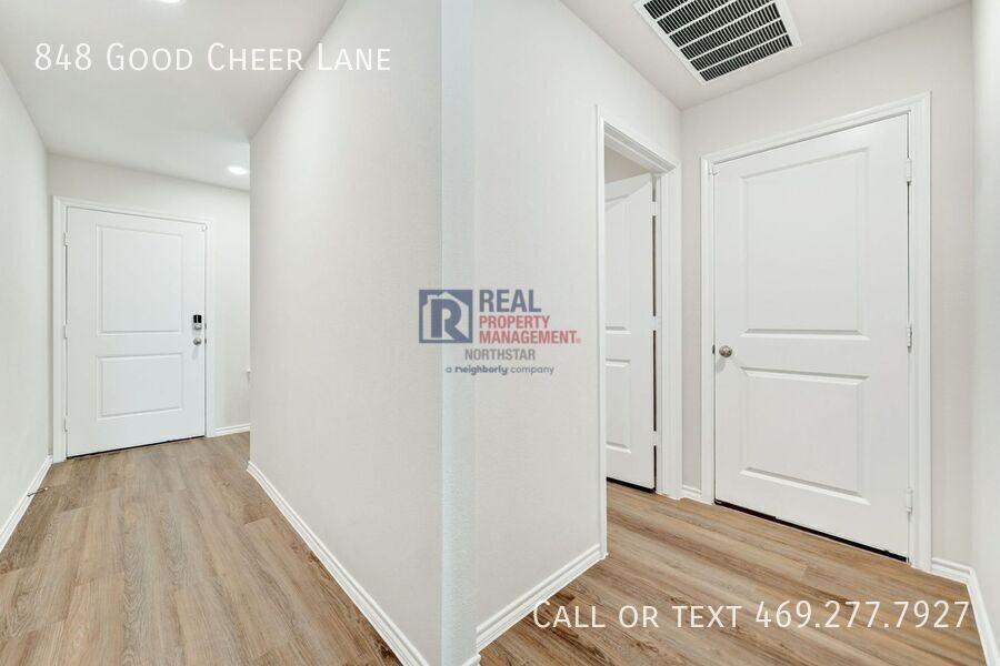848 Good Cheer Ln - Photo 4 of 32