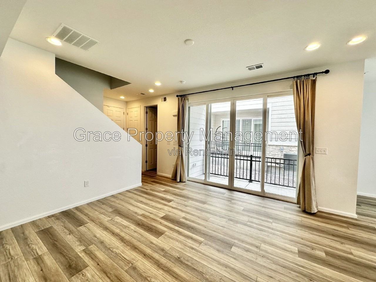 47 N Uriah St - Photo 4 of 28