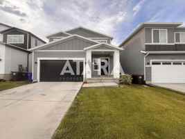 featured image of 4223 E Center Point St