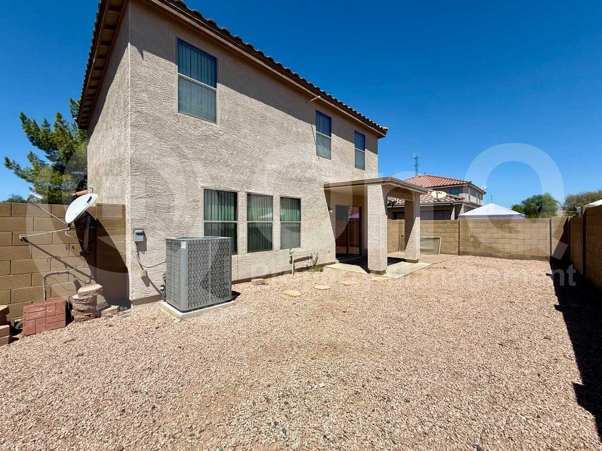 1023 S San Vincente Ct - Photo 4 of 24