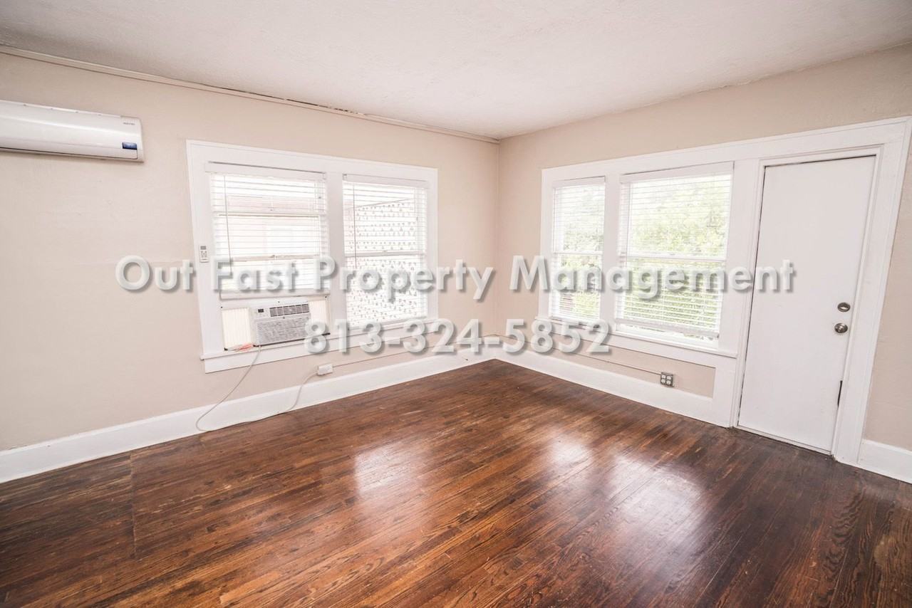 549 2nd St N #3 - Photo 3 of 14