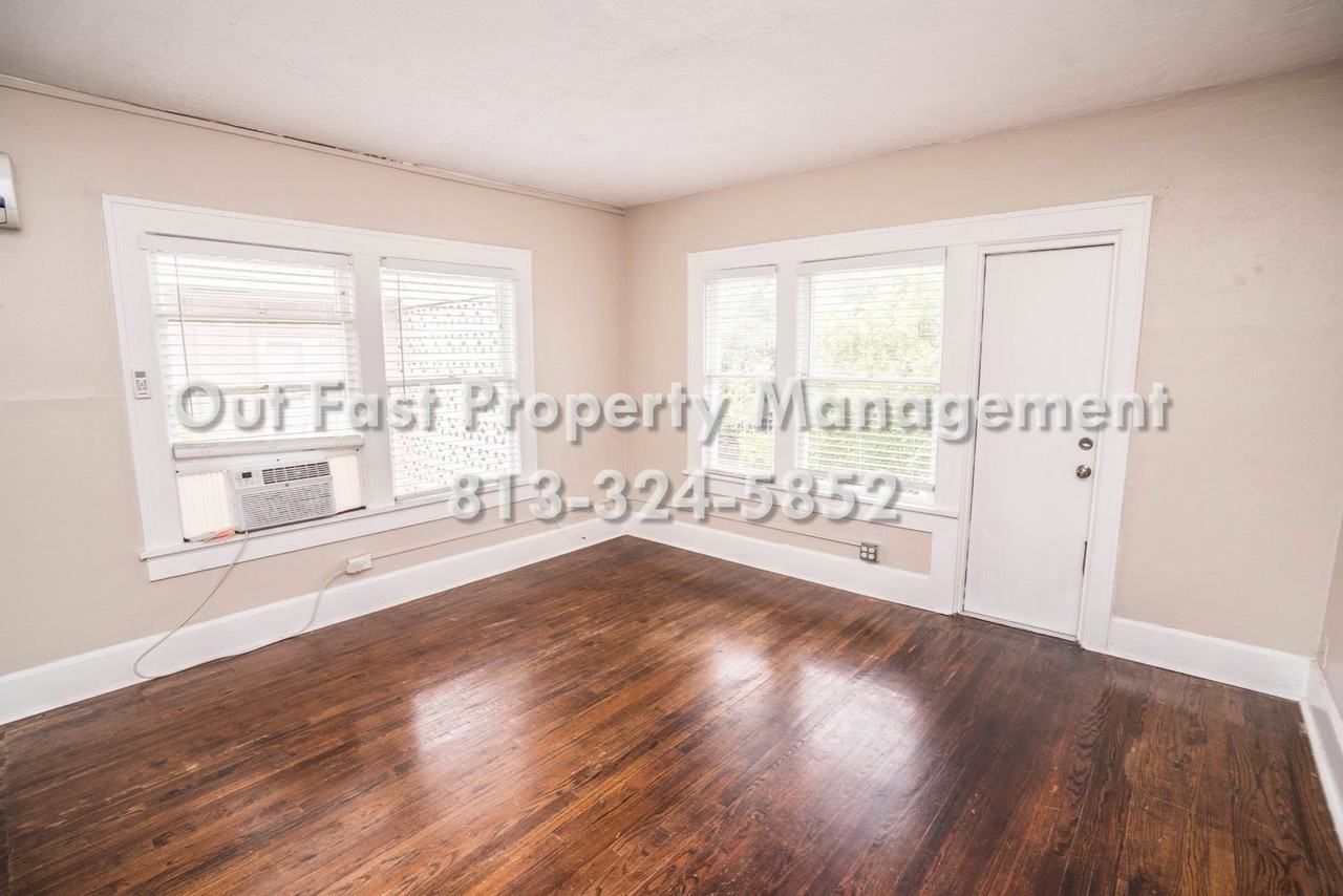 549 2nd St N #3 - Photo 4 of 14