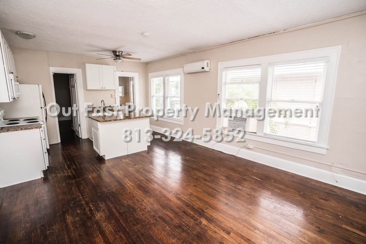 549 2nd St N #3 - Photo 5 of 14