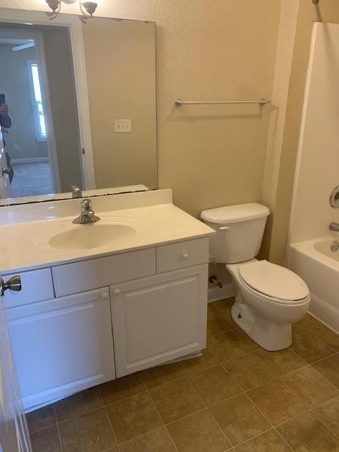 1212A Masters Ln - Photo 3 of 21