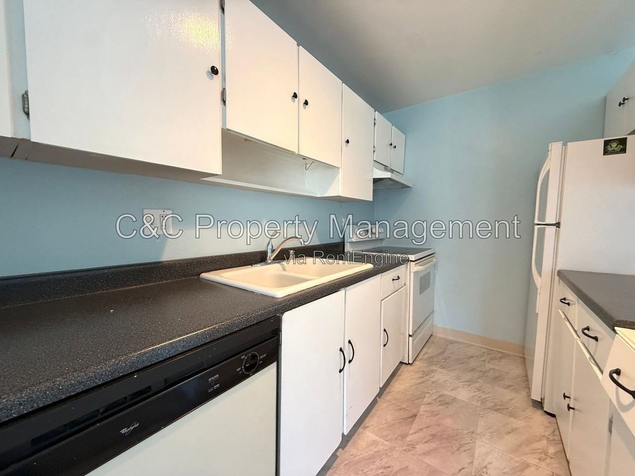 825 Balboa Ave #307 - Photo 2 of 7