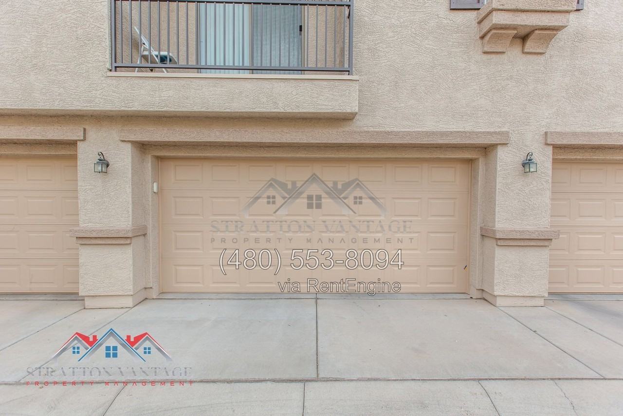 1426 N 81st Dr - Photo 2 of 39