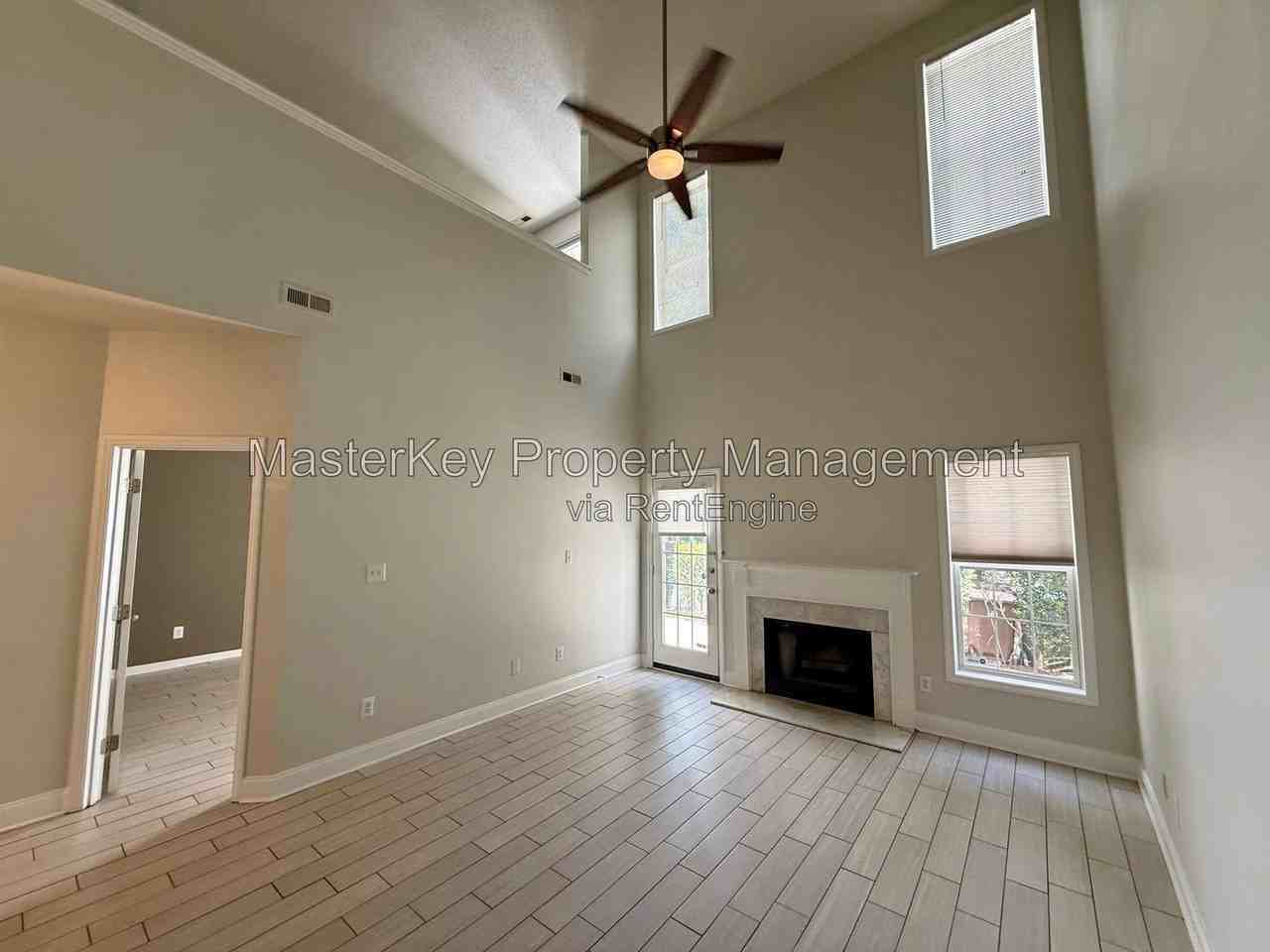 114 Pointe Crest Ct - Photo 2 of 26