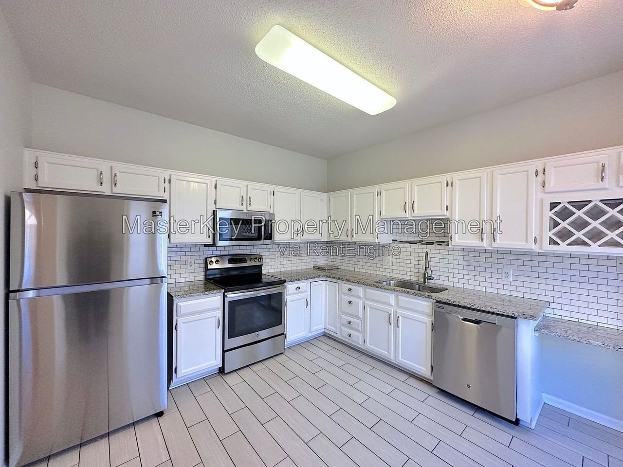 114 Pointe Crest Ct - Photo 5 of 26