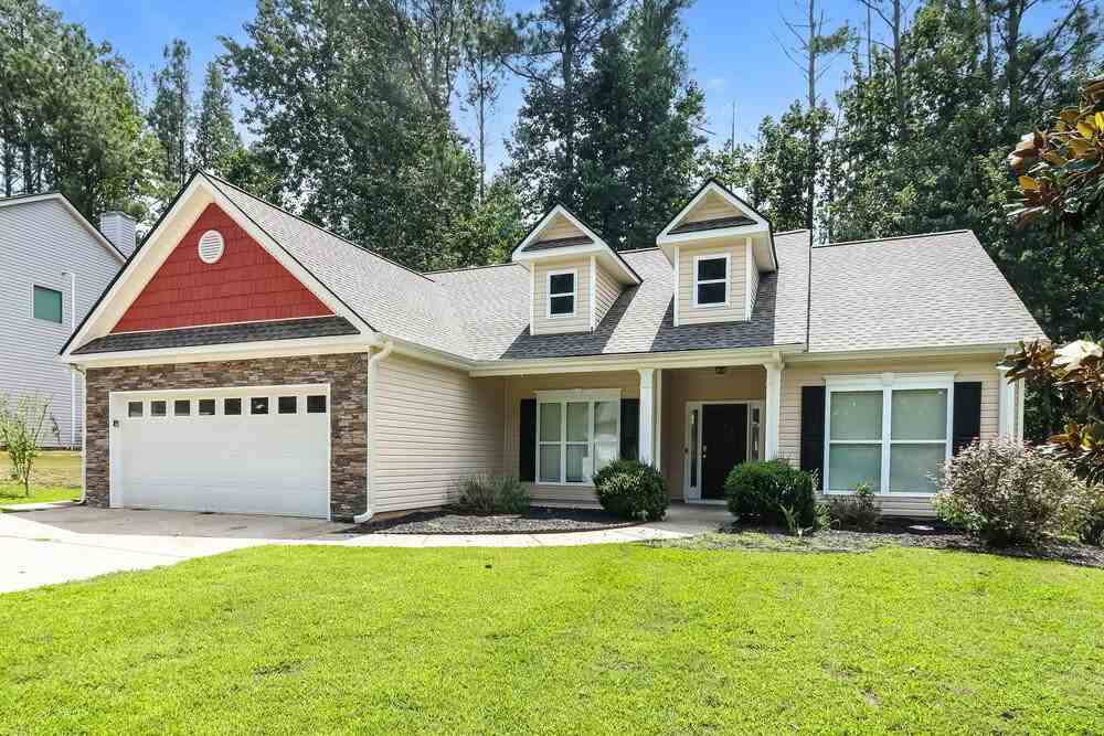 205 Westridge Cir - Photo 3 of 16