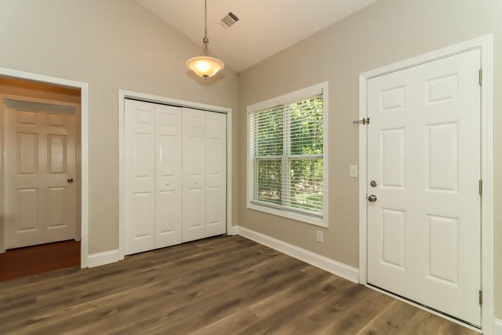 205 Westridge Cir - Photo 7 of 16