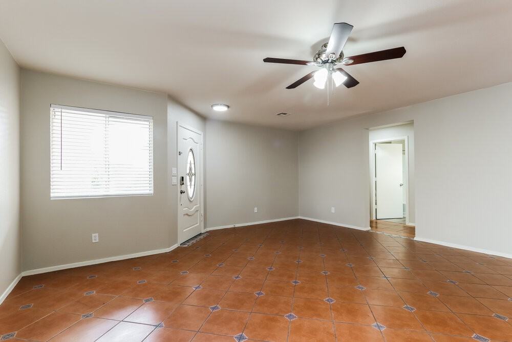 7356 S Messala Ct - Photo 4 of 17