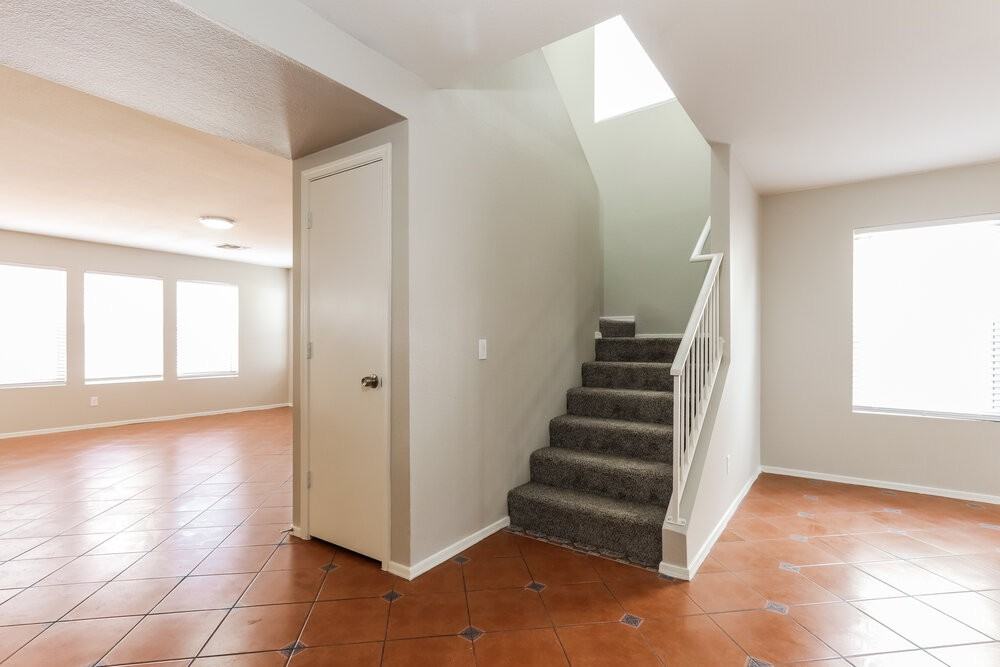7356 S Messala Ct - Photo 6 of 17