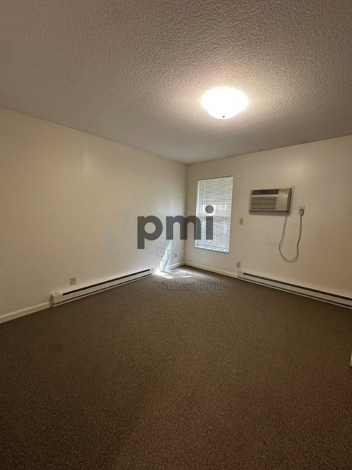 1308 Arthur Ave #6 - Photo 2 of 21