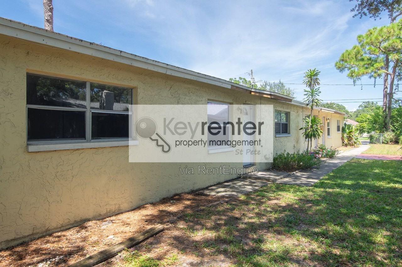 15248 George Blvd #C - Photo 3 of 23