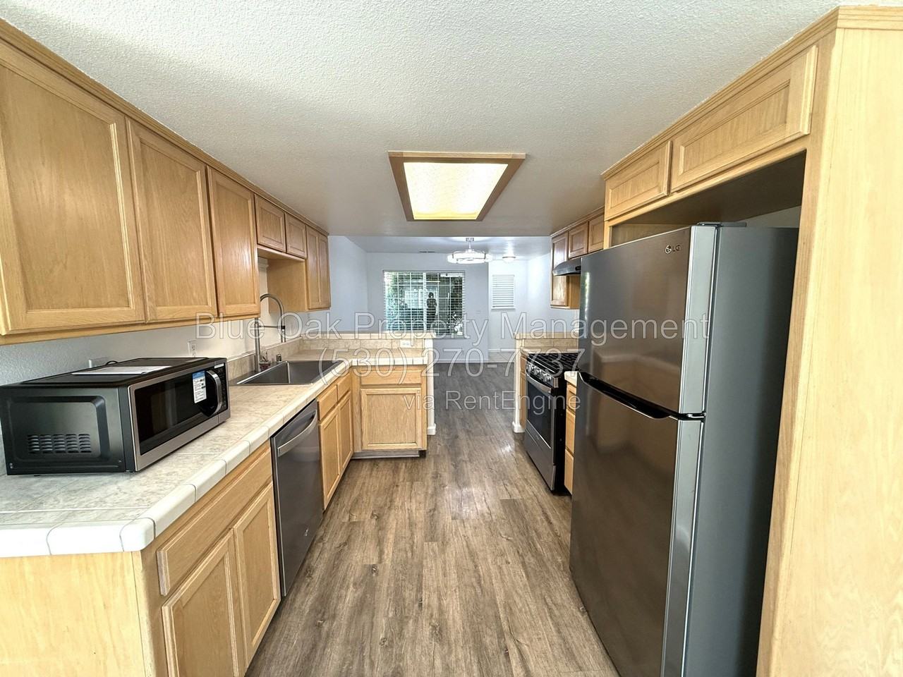 39 Skywalker Ct - Photo 4 of 12