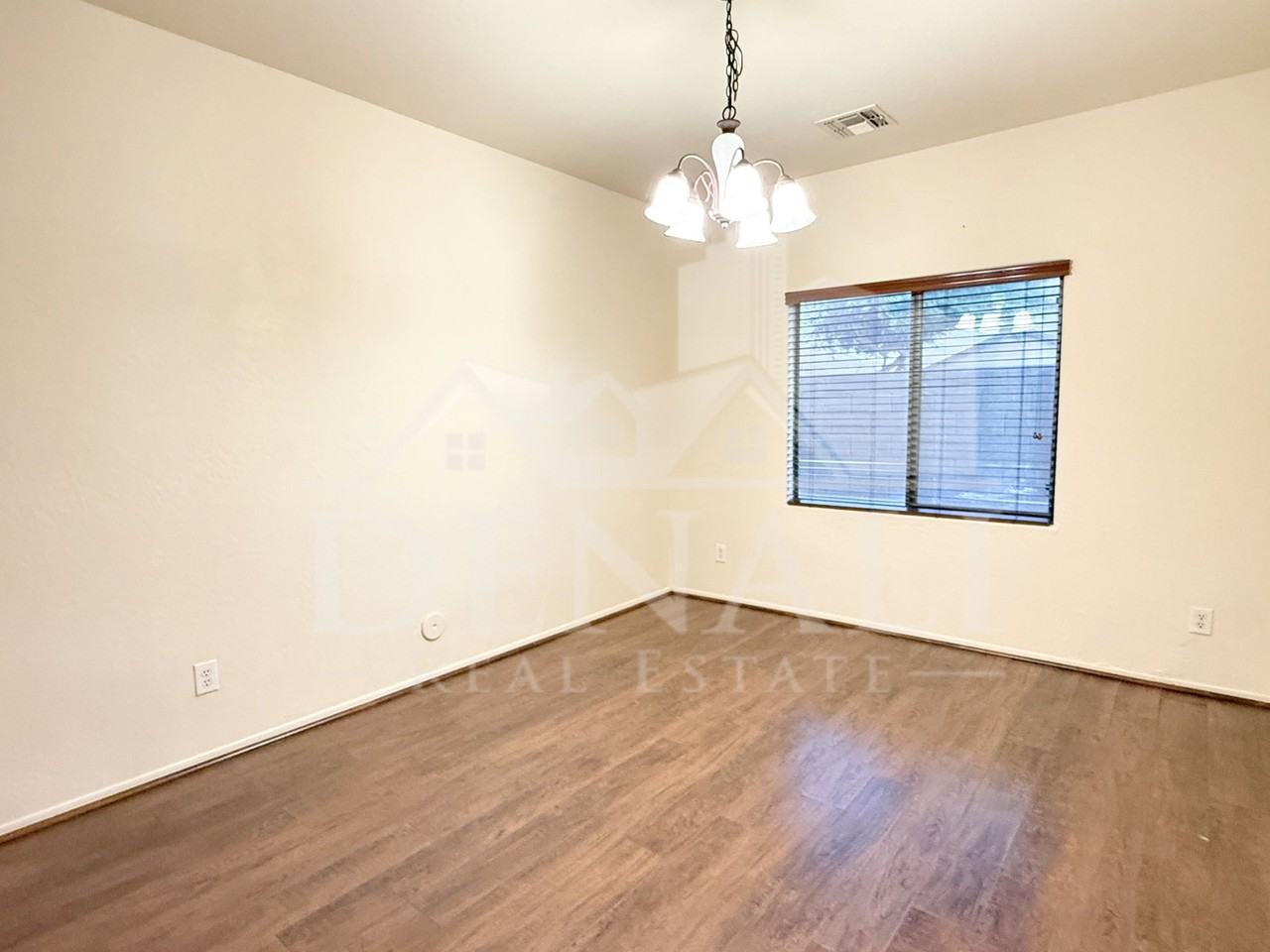 144 S 108th Dr - Photo 6 of 25