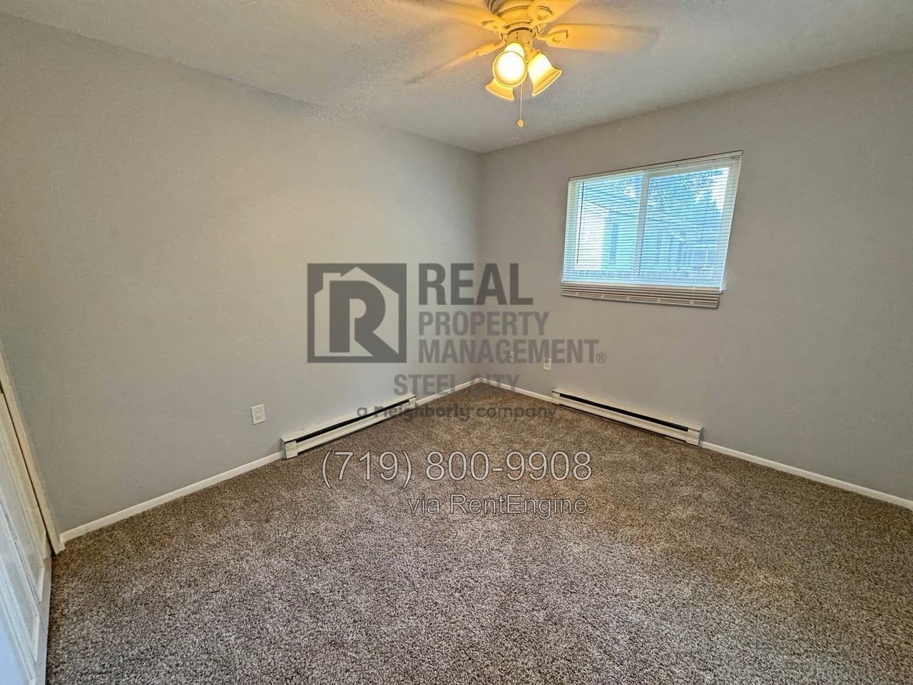 1608 W Summit Ave - Photo 5 of 12