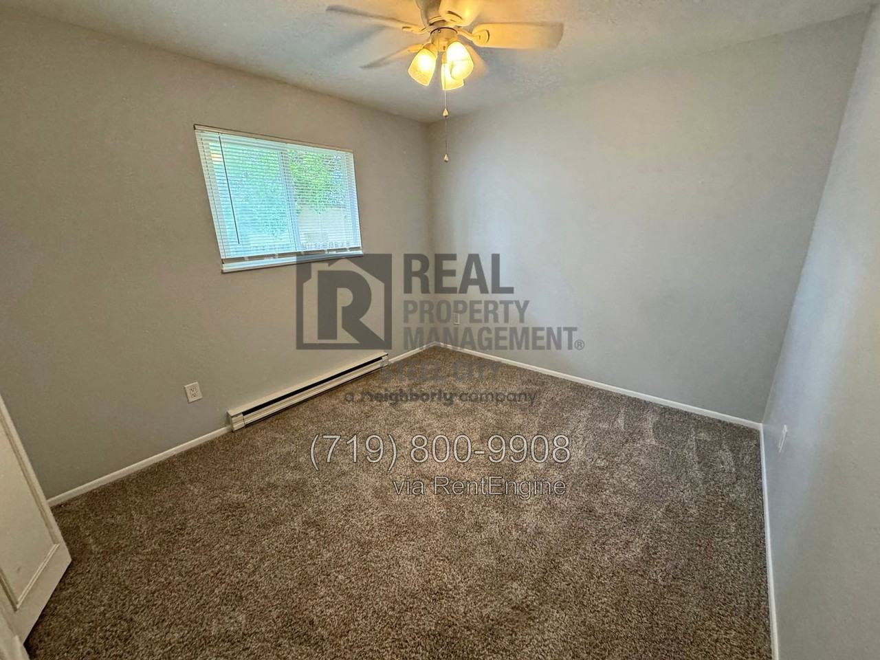1608 W Summit Ave - Photo 7 of 12