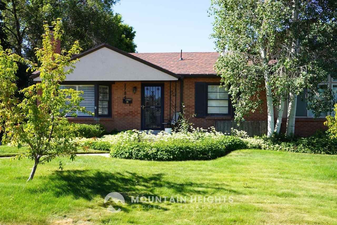 2784 E Delsa Dr - Photo 3 of 40