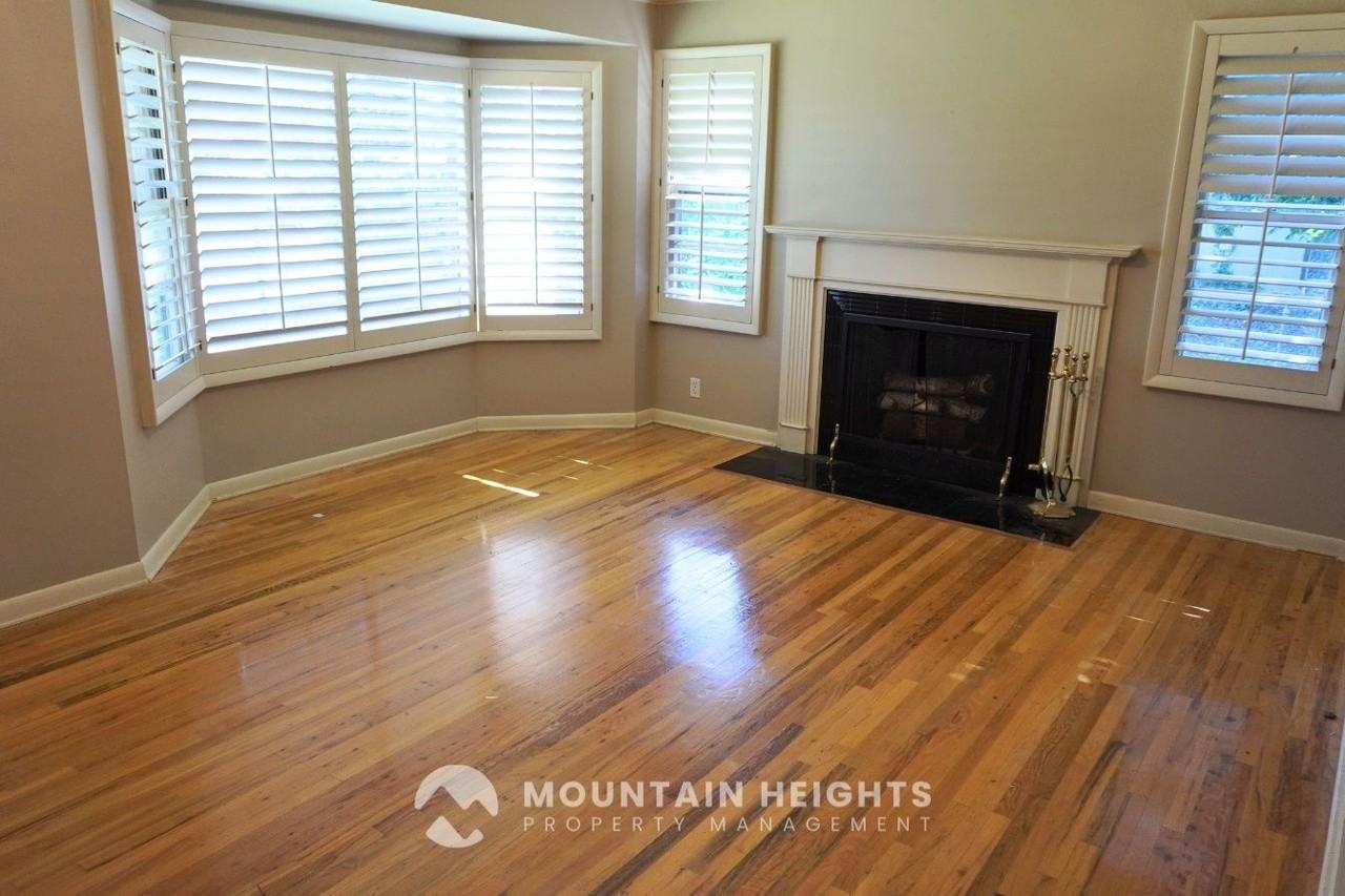 2784 E Delsa Dr - Photo 6 of 40
