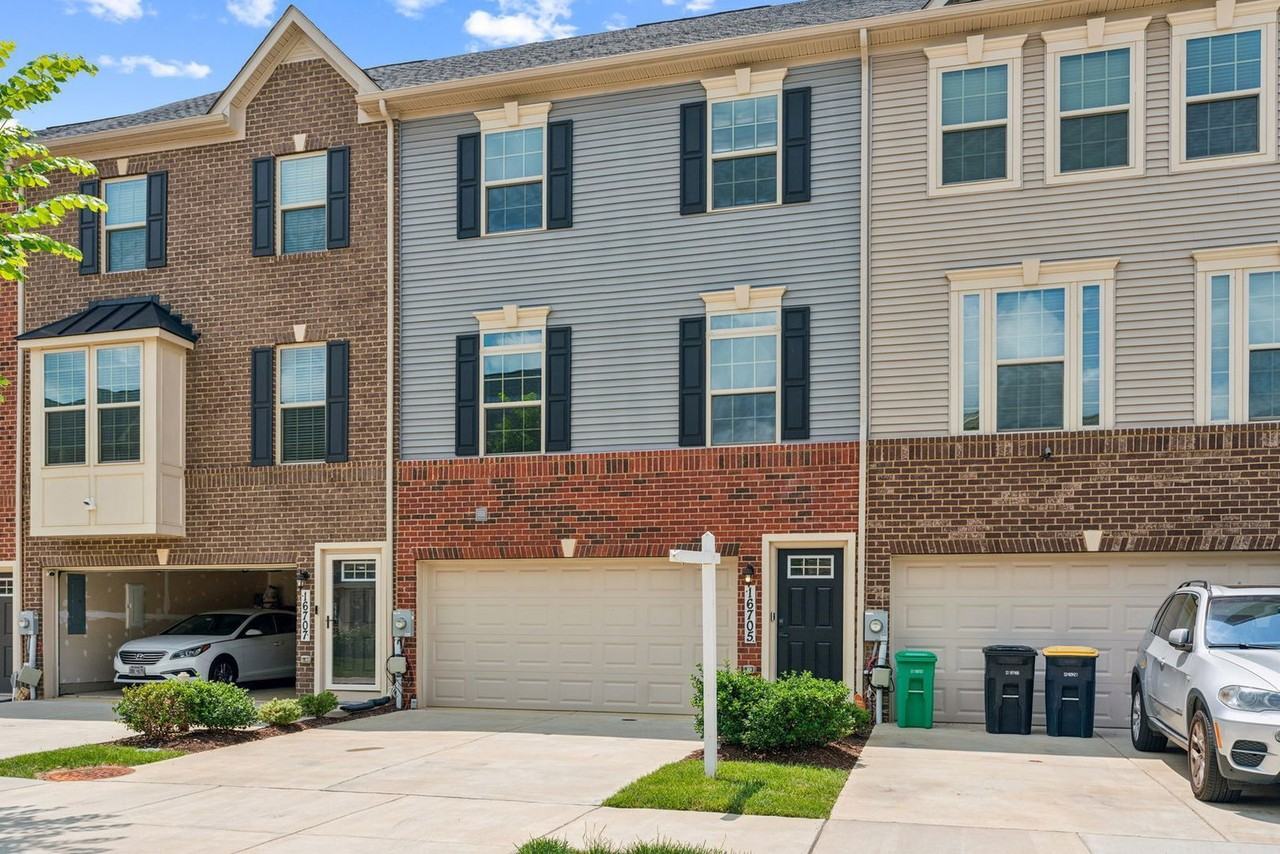 16705 Tortola Dr - Photo 3 of 20