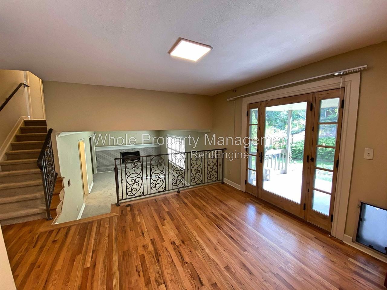 7446 S Hudson Way - Photo 6 of 31