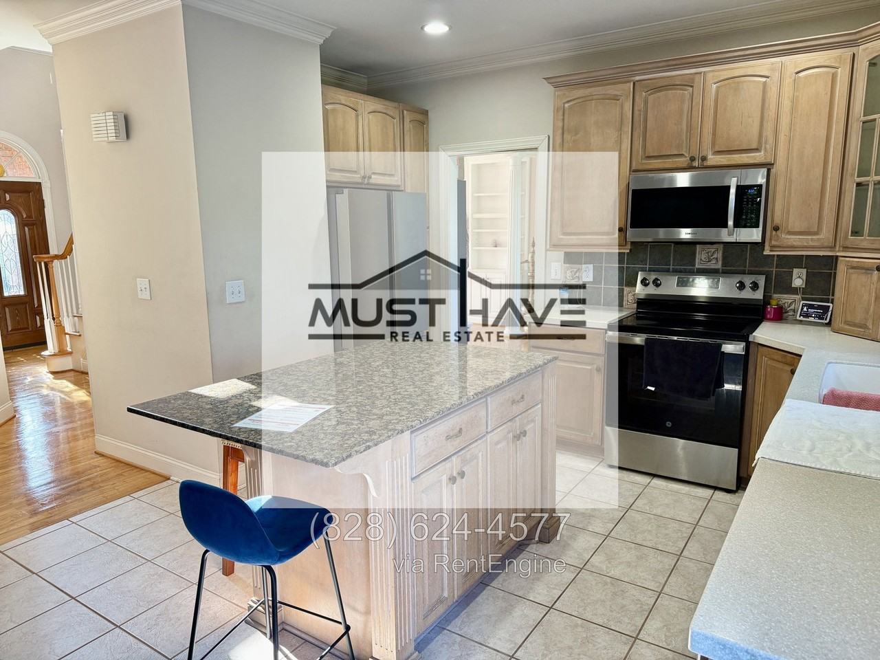 2625 Rolling Ridge Dr - Photo 3 of 15