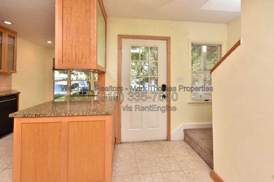 102 Mallard Ct - Photo 2 of 31