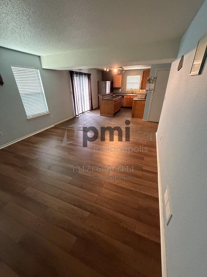2733 Mingo Ct - Photo 7 of 39